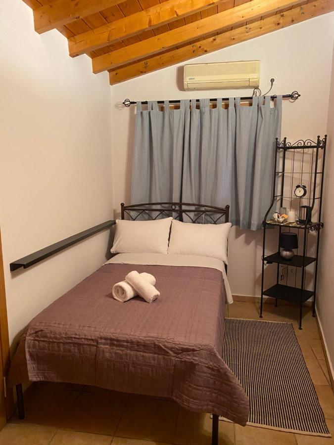 Pegasus House Hotell Corinth Eksteriør bilde